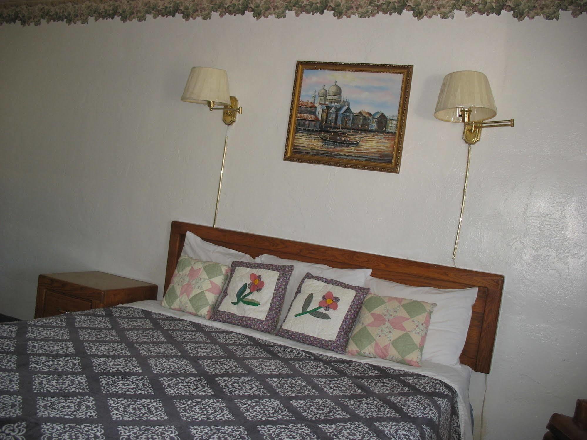 Travel Inn Роузберг Экстерьер фото
